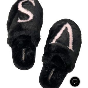 Victoria’s Secret black & pink faux fur slippers size Large NWT